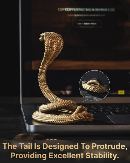 COPPERTIST.WU Cobra Phone Stand Brass Desk Decor – Handcrafted Snake Phone Holder for iPhone & Tablet, Artistic Desk Accessory Sculpture, Unique Gift for Men, Office & Home