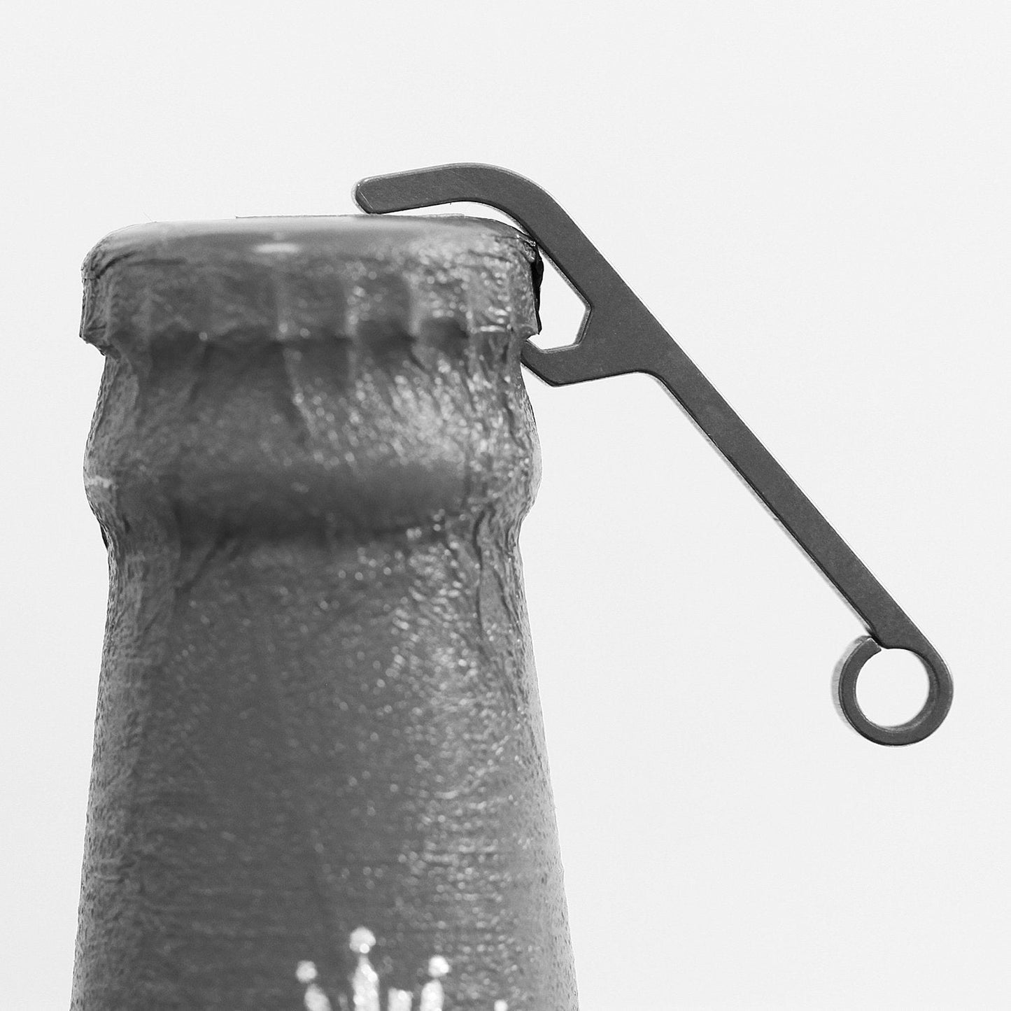 Xthel Titanium Keychain Beer Bottle Opener with Stainless Steel Key Rings（XKBO-901）
