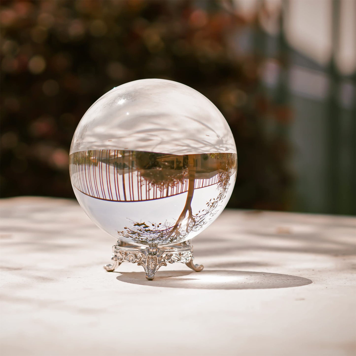 QFkris 100mm/3.9inch Clear Crystal Ball with Metal Stand Fortune Teller Mystical Quartz Ball Photography Props FengShui Divination Spheres Decorative Glass Ball