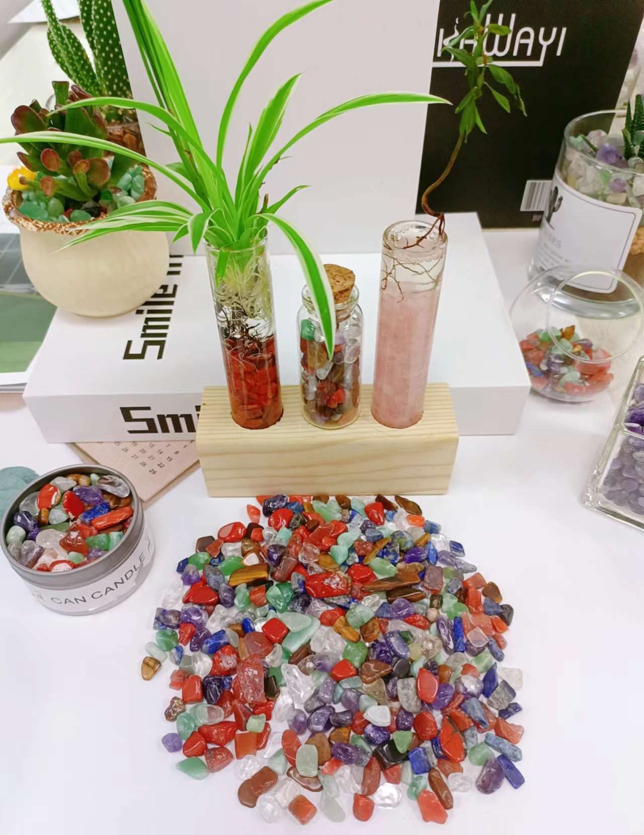 LAIDANLA Decorative Tumbled Gravel Chakra Colorful Crystals Chip Polished Bulk Natural Gem Aquarium Gravel Rocks Pebbles Fish Tank Gravel Vase Filler Succulents Terrarium Supplies 100g