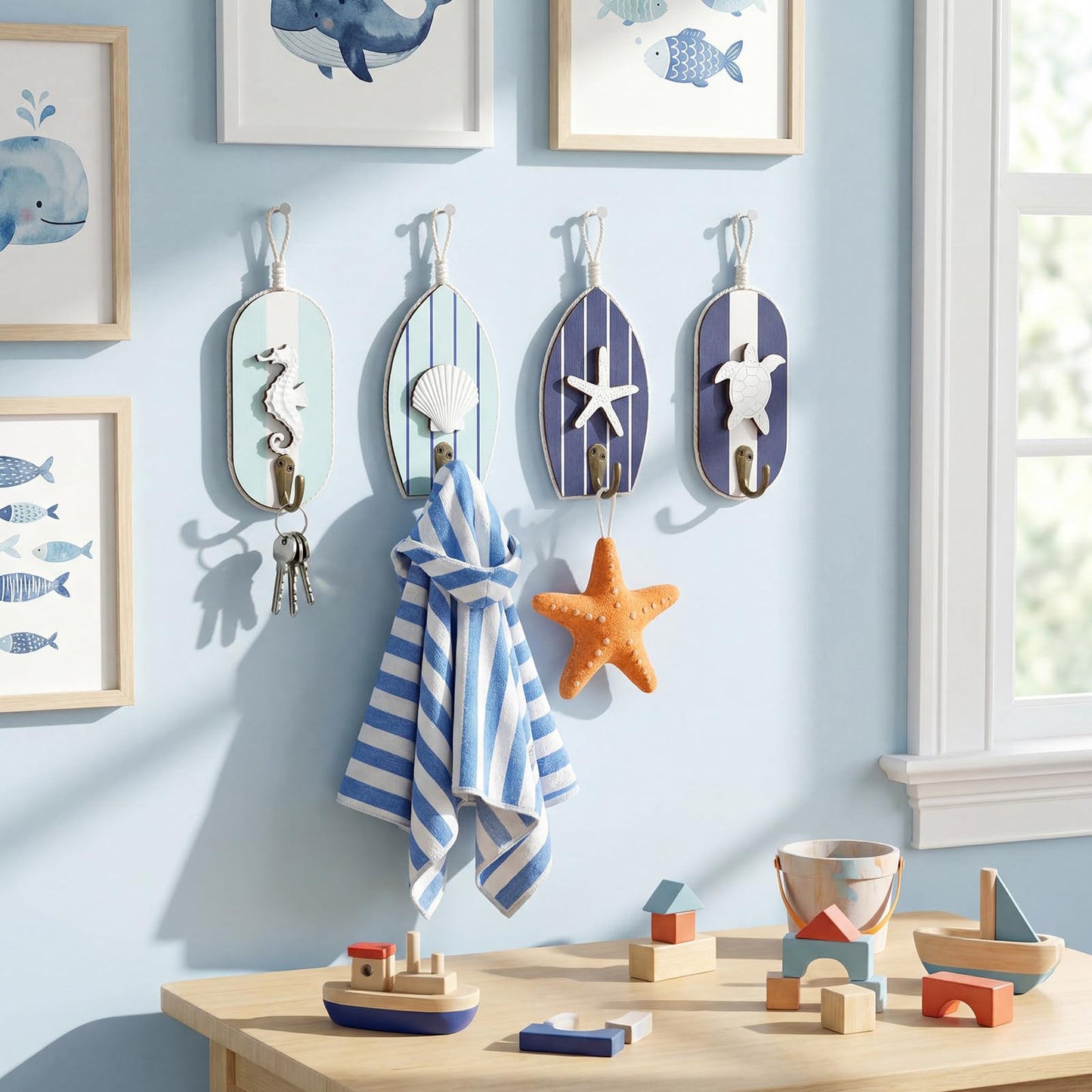 Weysat 4 Pcs Nautical Sea Animal Wall Hooks Sea Turtle Starfish Seahorse Seashell Wall Mounted Key Holder Bathroom Decor Rustic Decorative Hook for Living Room Bathroom