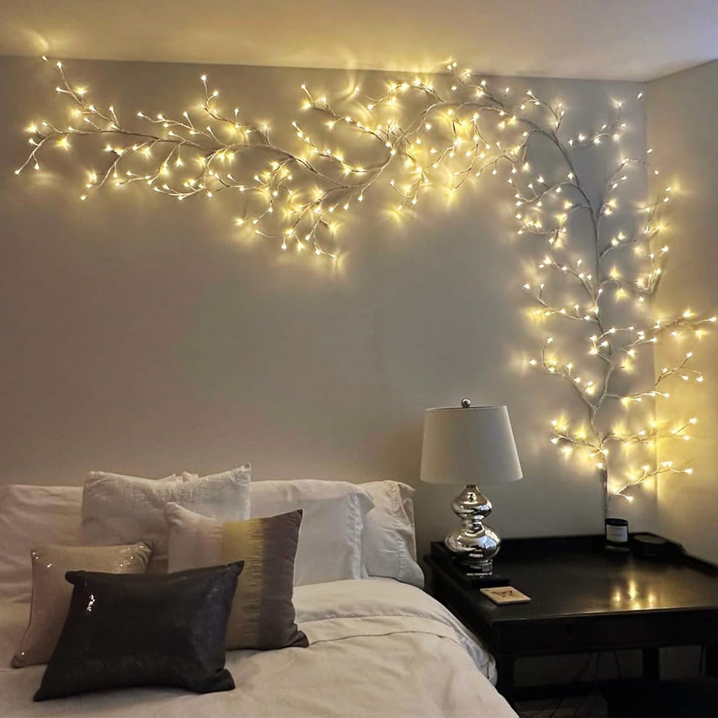 NIDISETPJAS Enchanted Willow Vine Lights with Remote, Christmas Swags Decorations Indoor Room Decor, 18 Branches 144 LEDs Lighted Willow Vine Lights for Walls Bedroom Home Decor, White Branch