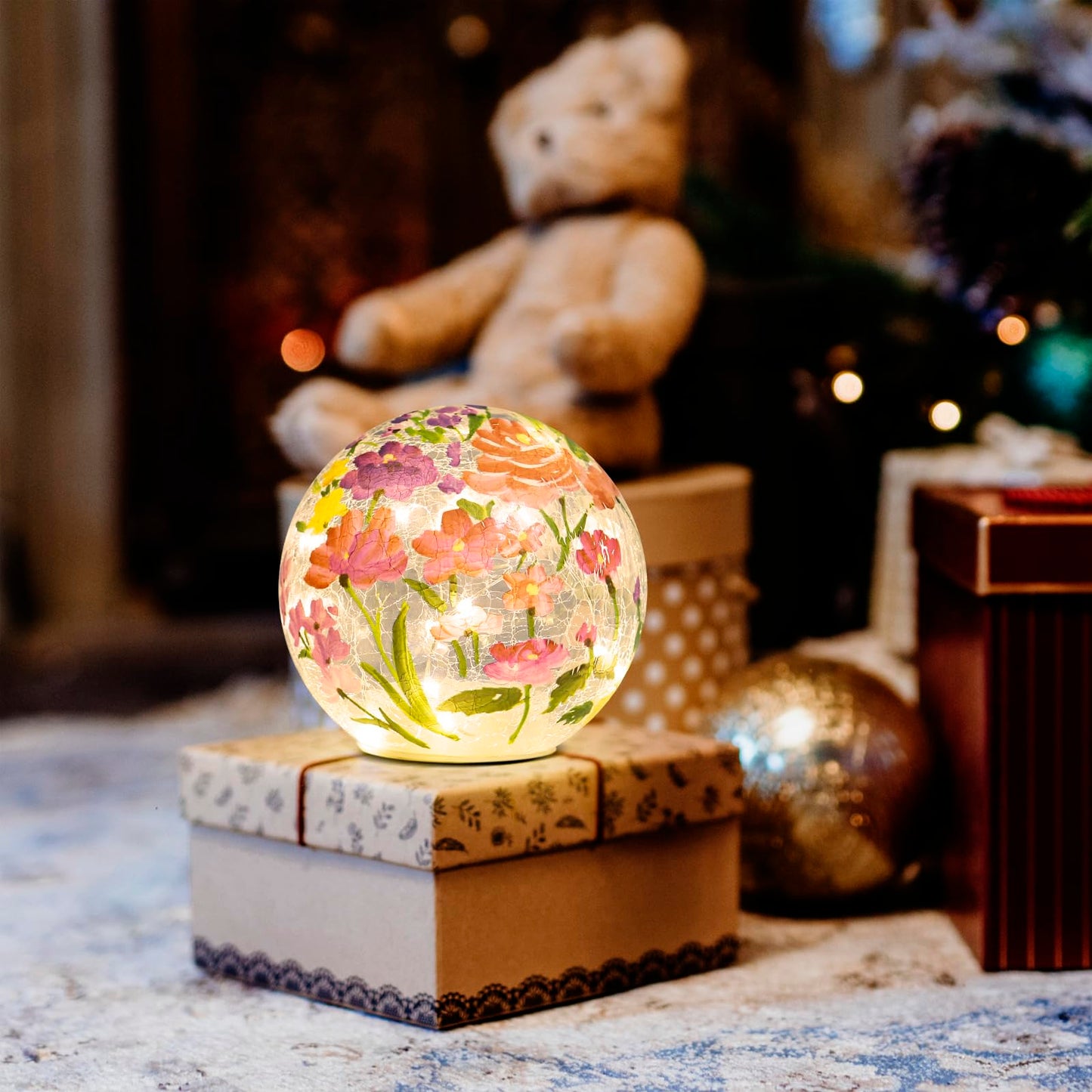 BERSCAH Glass Ball Light Crackle LED Night Light Flower Grass Pattern Globe Glass Table Lamp, Orb Cardinal Night Light for Outdoor Decorations Pathway Patio Yard Lawn Bedroom - 1 Pack