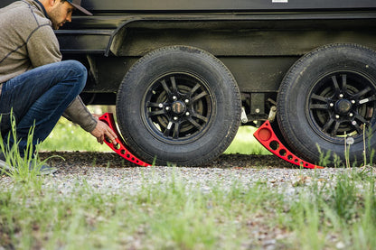 Andersen Hitches 2-Pack Camper Leveler Blocks with Rubber Mats for RVs and Trailers Up to 30000 lbs Made in USA