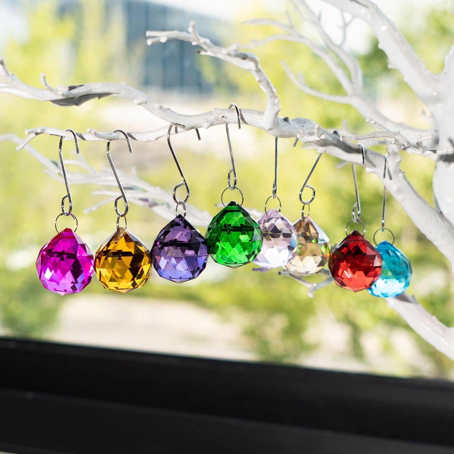 HDCRYSTALGIFTS 15pcs Crystal Ball Prism 30mm Handmade Feng Shui Faceted Sun Catchers Rainbow Maker Suncatchers for Window Hanging,Glass Ball Ornaments for Christmas Tree (Multi-Color)
