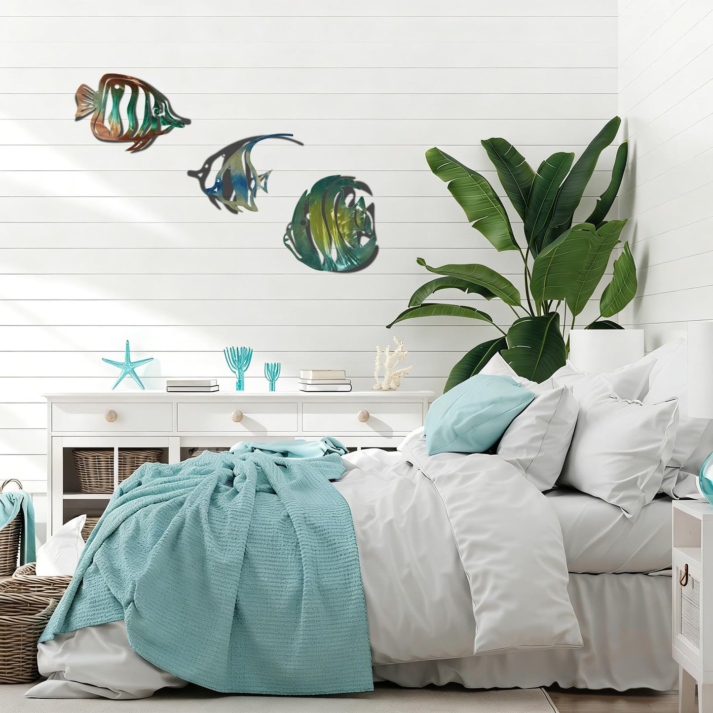 Pelopy 3 Pcs Coastal Tropical Fish Wall Art Rustic Metal Hollowed Coral Wall Decor Ocean Nautical Theme Sign for Beach Theme Bathroom Bedroom Living Room Lake House Summer Home Decoration