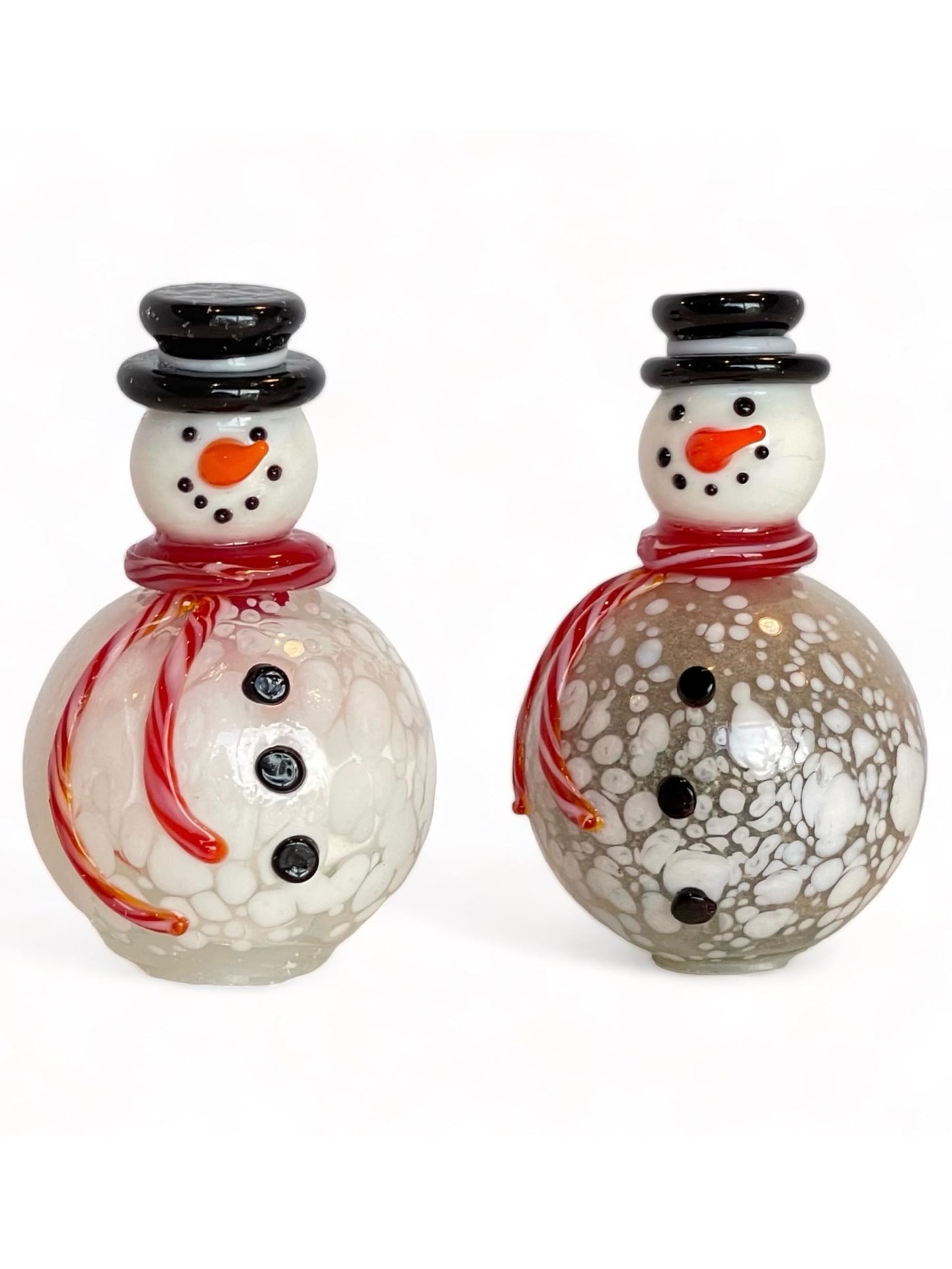 Gift Essentials Blown Glass Snowmen Salt and Pepper Shakers - Hand Blown Glass Collectible Christmas Salt and Pepper Shaker Set