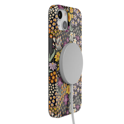 Casely iPhone 13 Case | Fit Check | Neutral Checkerboard | Compatible with MagSafe | Classic Ultra Slim Design