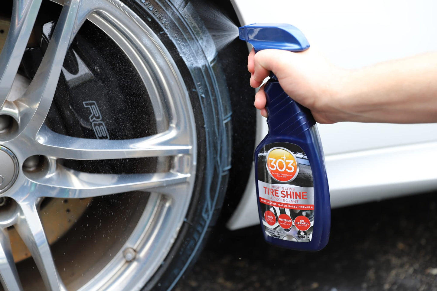 303 Products High Gloss Tire Shine And Protectant - Long Lasting, Water Based Formula - Lasts For Weeks - No Harmful Silicones - Lasts Weeks Not Days, 16 fl. oz. (30395CSR) Packaging May Vary