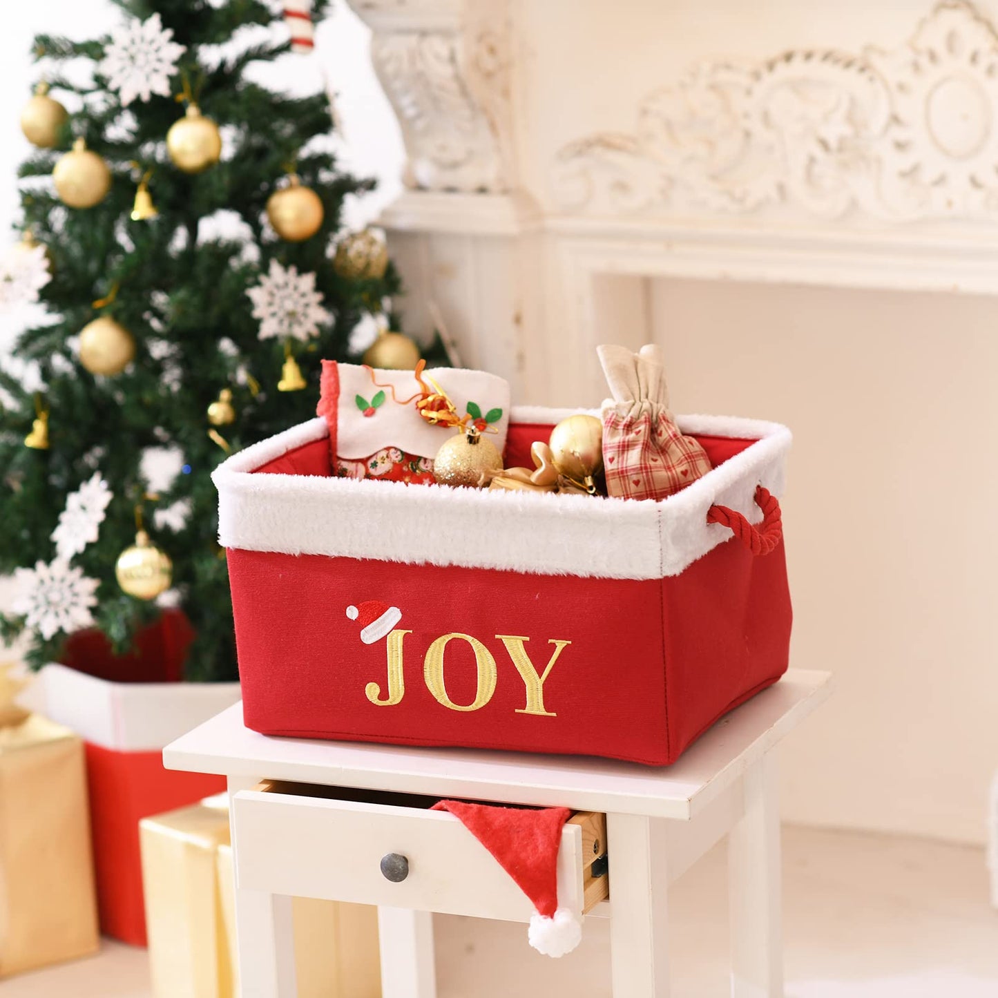 INough Christmas Basket Large Empty Christmas Baskets Red Christmas Gift Baskets with Handles Holiday Storage for Gifts Holiday Christmas Decor for Baby/Kids/Nursery Room