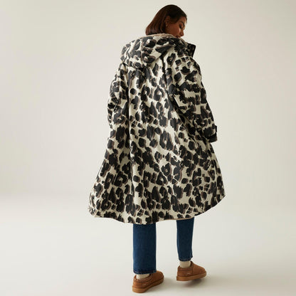 Regatta Outdoor Active Unisex Waterproof Changing Robe - True Leopard Print - SM