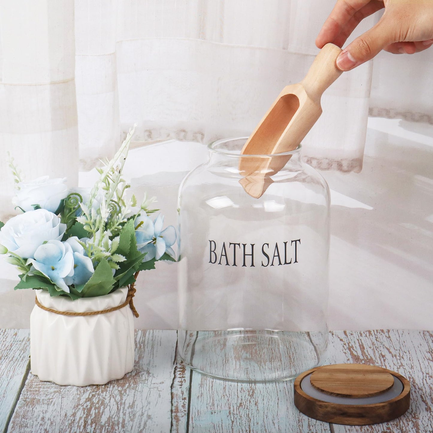 Klmnop 74 oz Glass Bath Salts Jar with Wooden Scoop, Bath Salt Container with Lid, Bathroom Organizers and Bath Decor(Clear)