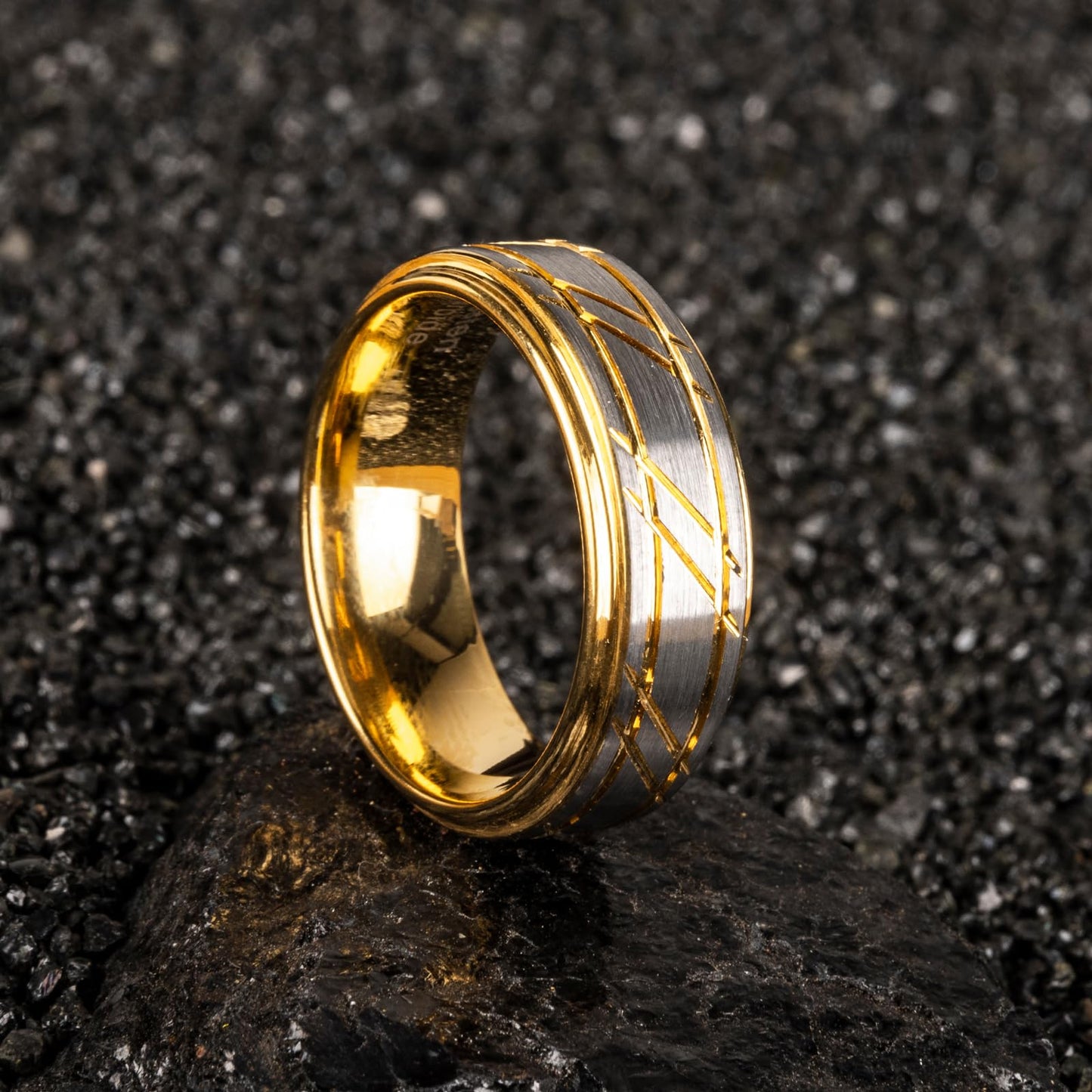 JEWPER 8mm Men Womens Wedding Band Tungsten Rings Gold Fashion Promise Carbide Silver brushed groove design on the outer ring Matte Finish Edge Comfort Fit size(13)