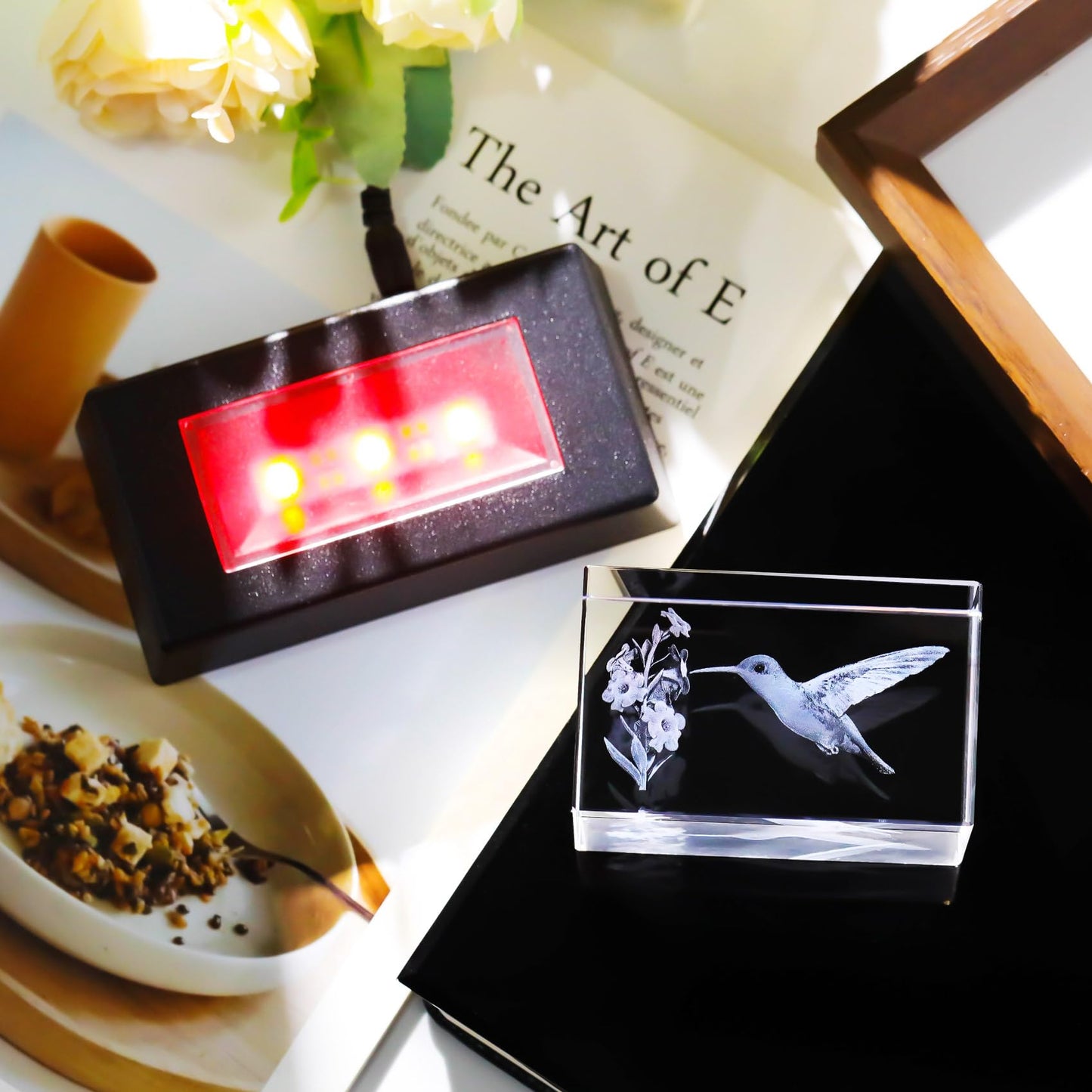 YWHL Crystal Hummingbird Gifts for Women Man, Laser Engraved 3D Hummingbird Figurines for Animal Lovers, Hummingbirds Decor for Home Party