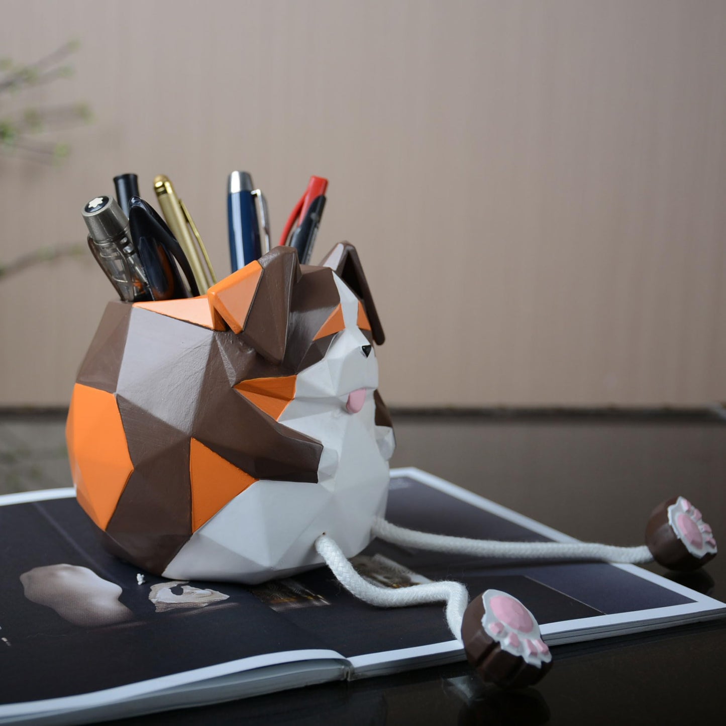 HAUCOZE Dog Statue Planter Succulent Pot Modern Animal Sculpture Home Decor Gift for Living Room Garden Shelf 4.9 Inch