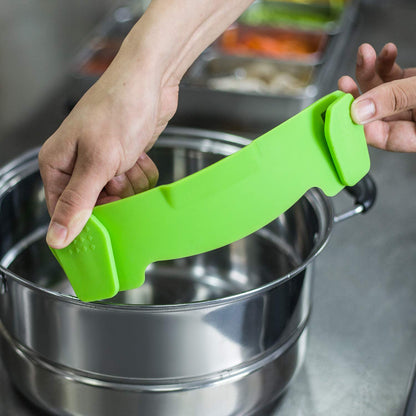 AUOON Clip On Strainer Silicone for All Pots and Pans, Pasta Strainer Clip on Food Strainer for Meat Vegetables Fruit Silicone Kitchen Colander