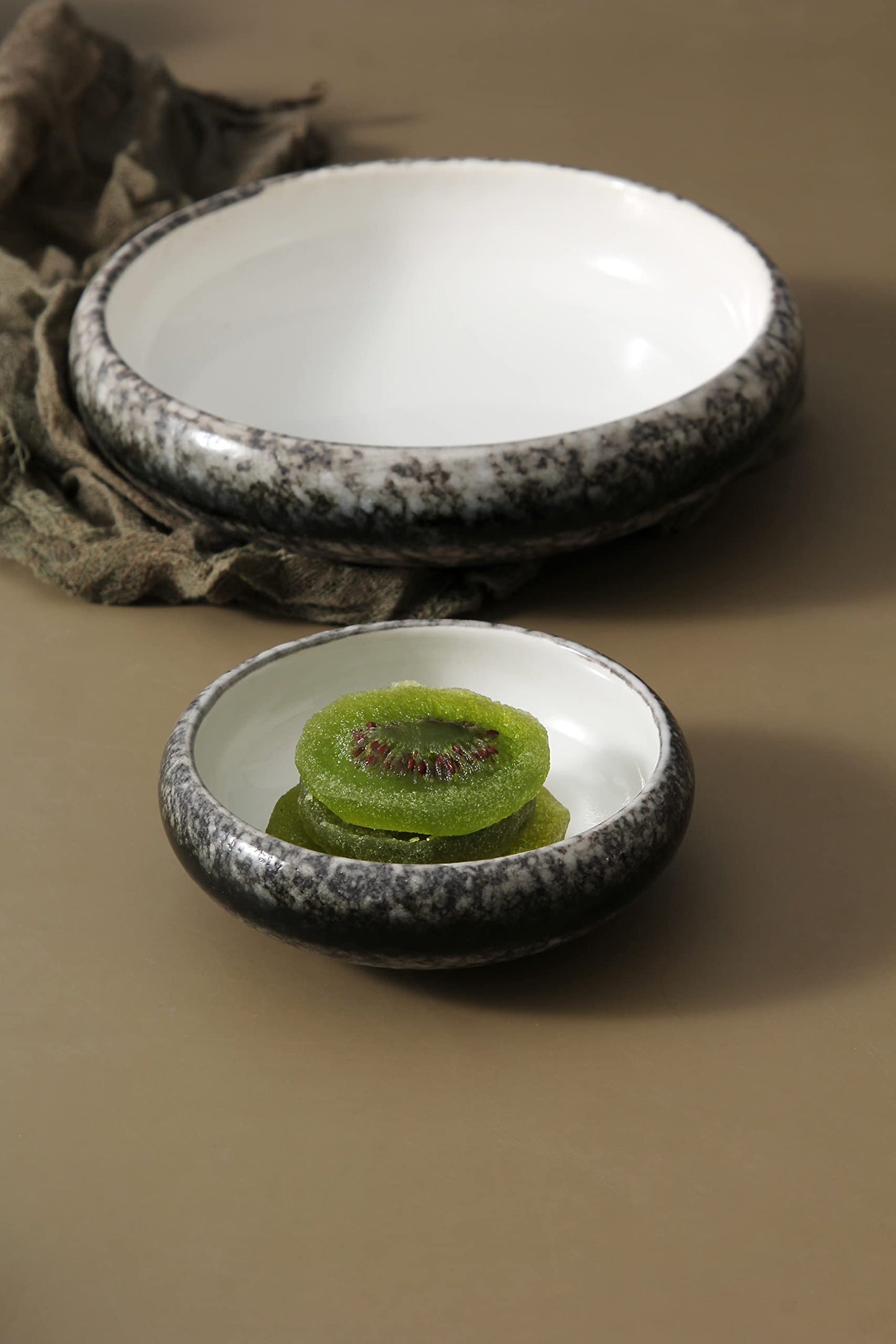 Uaral Serving Dishes,Salad Plate,Japanese Stoneware Appetizer Plate,Set Of 4,5.5 Inch,14 oz(White)