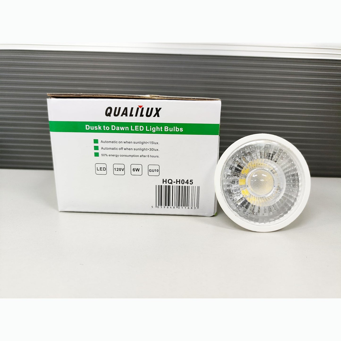 Dusk to Dawn Light Bulbs, Auto On/Off Light Sensing LED Bulbs Outdoor, Vintage Amber, Edison ST19 2-Pack, 6.5W 700LM 60W Equivalent, HQ-H027
