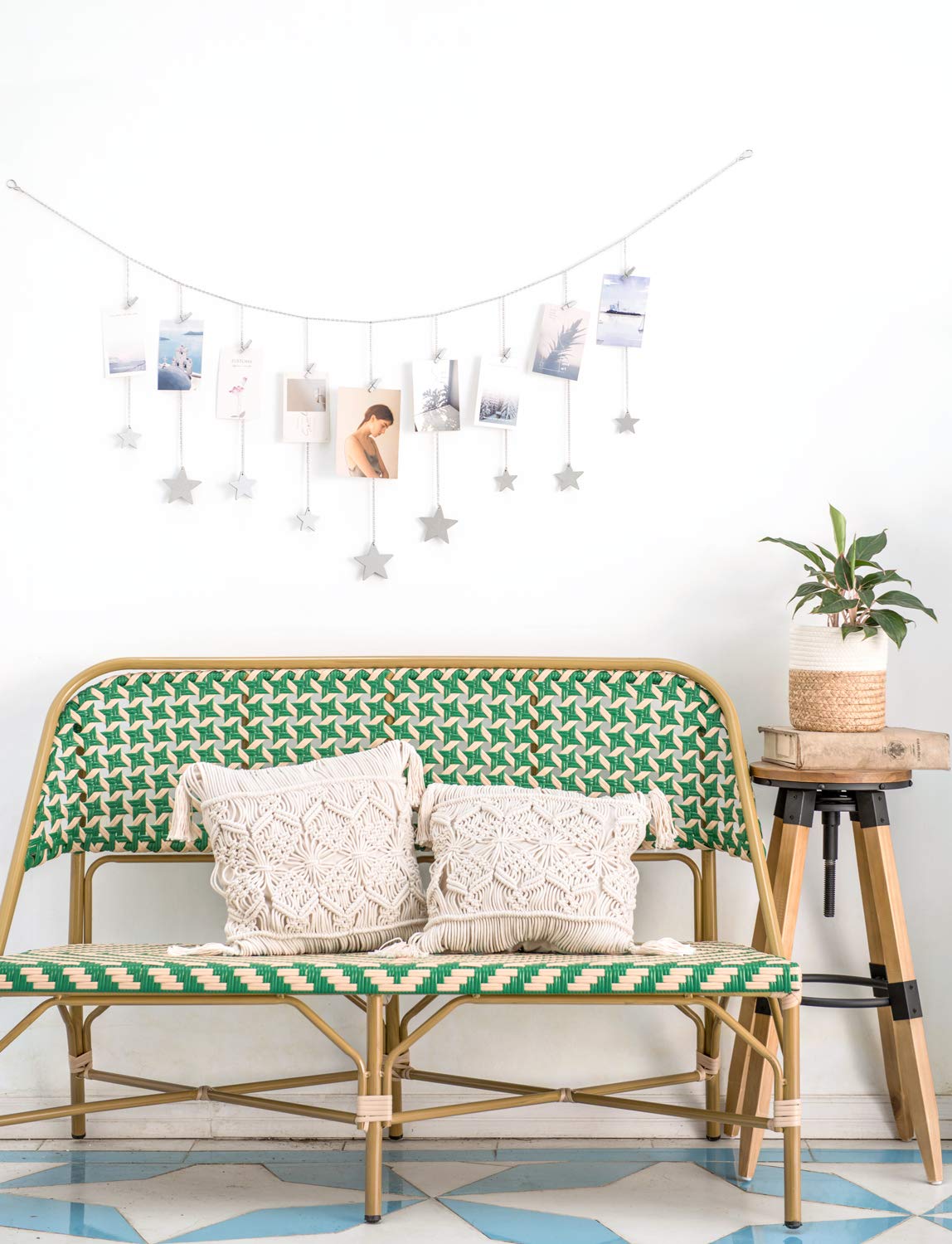 Mkono Hanging Photo Display Boho Decor Wooden Stars Garland with Metal Chains, Pictures Cards Holder with 25 Wood Clips, Wall Art for Christmas Living Room Bedroom Dorm Decor, Teen Girls Gift, Silver