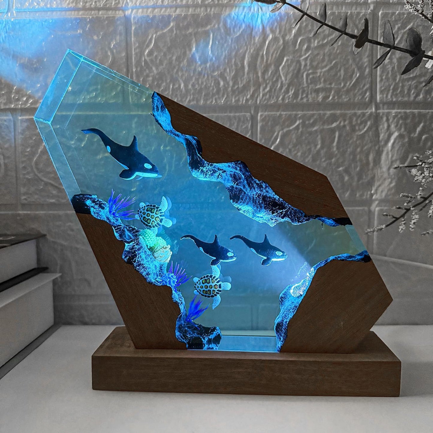Orca Ocean Resin Lamp - Handmade Resin Night Light with USB Port, Variable Lights, Marine Biology Gifts for Women and Men, Ocean Enthusiast Collectibles, Unique Birthday Gifts for Him & Her (10"x6")