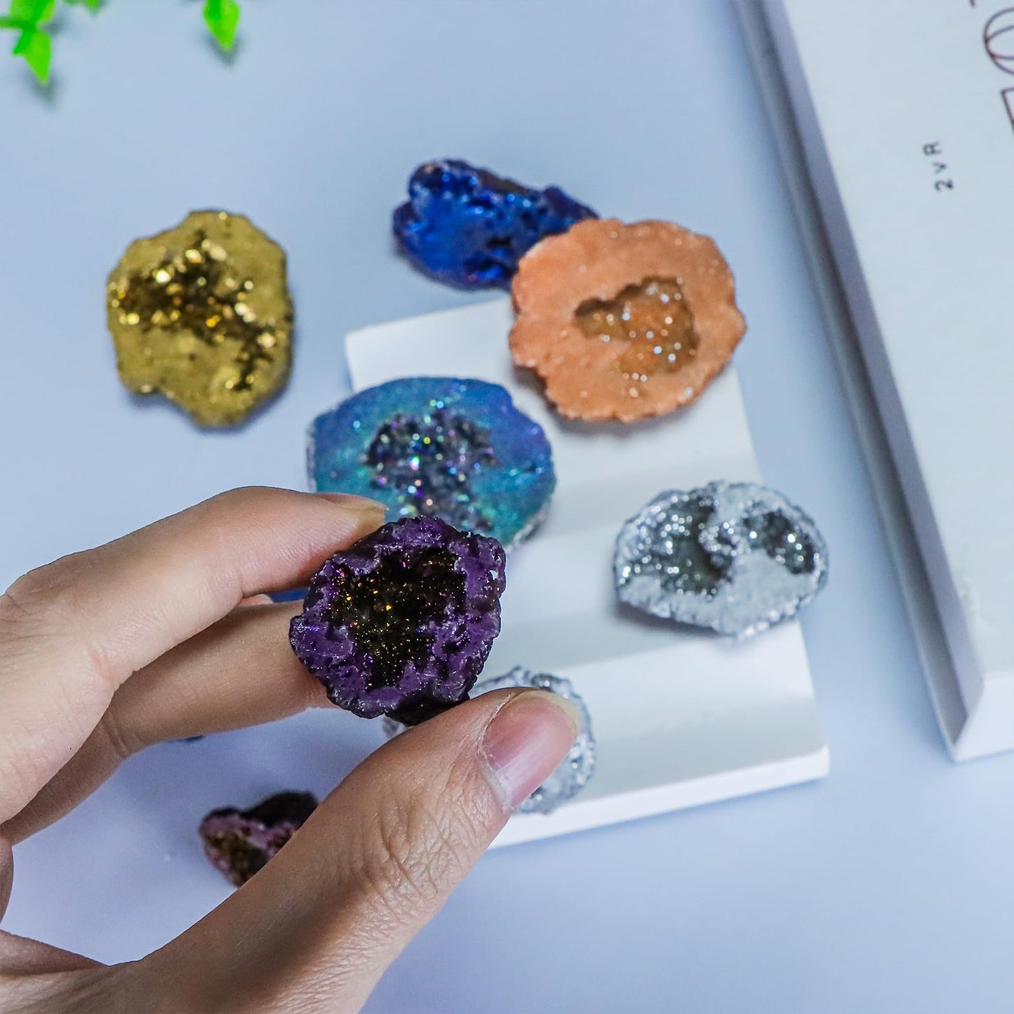 Titanium Coated Quartz Crystal Cluster Geode Druzy Stones Gemstones and Crystals Aura Collection Spiritual Reiki Gifts for Women Adults Meditation Paperweight Home Decor,9pcs in Box