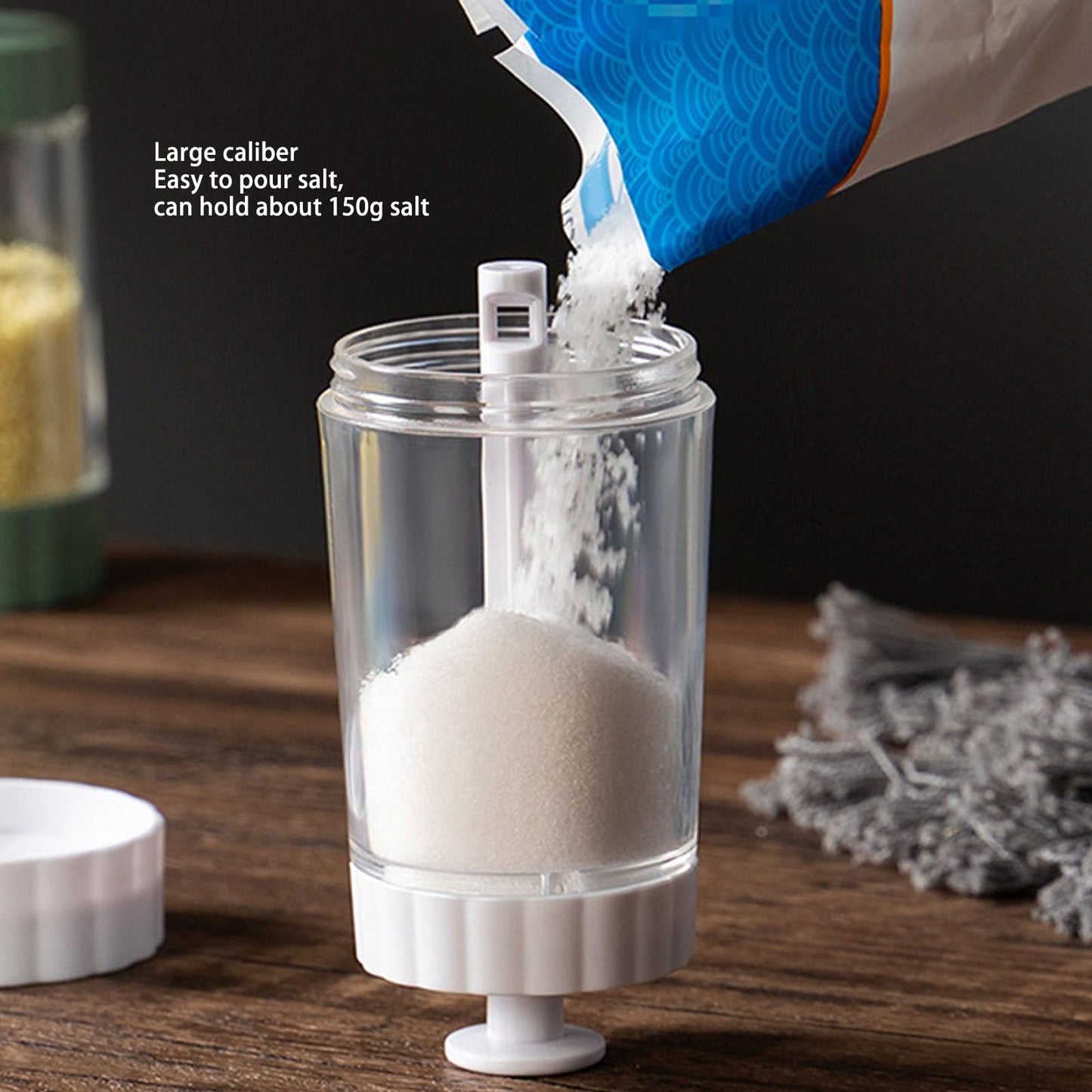 aqxreight Quantitative Salt Shaker 05g Precise Portion Control Metering Dispenser for Salt Seasonings Kitchen Cooking Camping BBQ Household Use