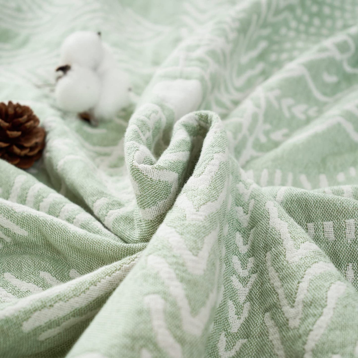 jinchan Boho 100% Cotton Blanket Muslin Lightweight Twin Size Throw Blanket Reversible for Couch Soft Cozy All Season 3-Layer Throw Coverlet Blanket for Bedroom Living Room Decor Green 60x80 Inches