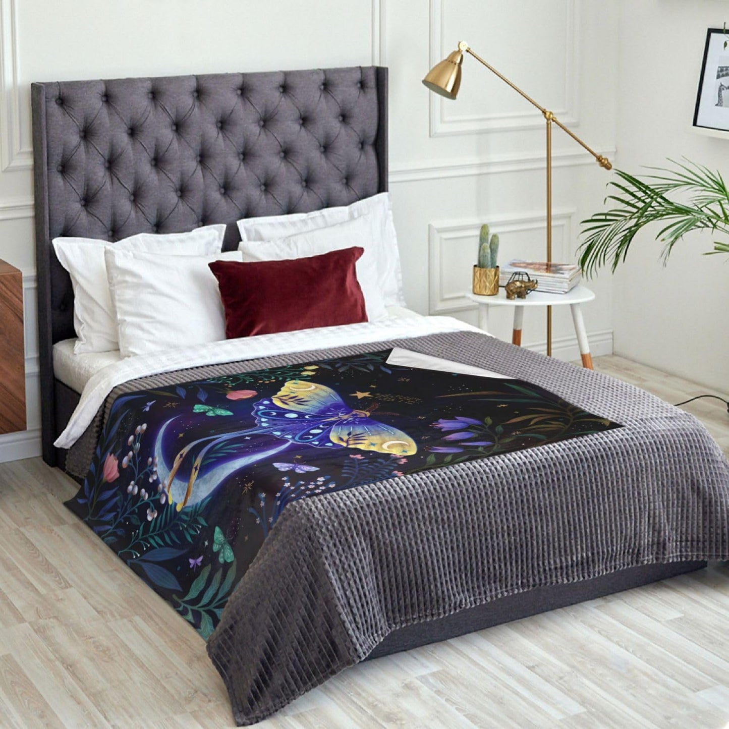 Moon Moth Throw Blanket Soft Cozy Lightweight Blanket for Couch, Bed, Sofa - Moth Pattern Decorative Plush Flannel Blanket for Women, Men, Kids 50"x40"