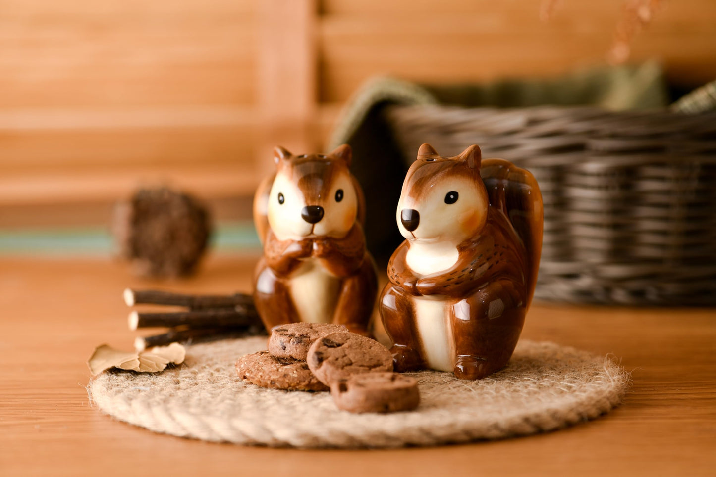 Bico Squirrel Salt & Pepper Shaker Set, Handpainted, Dishwasher Safe
