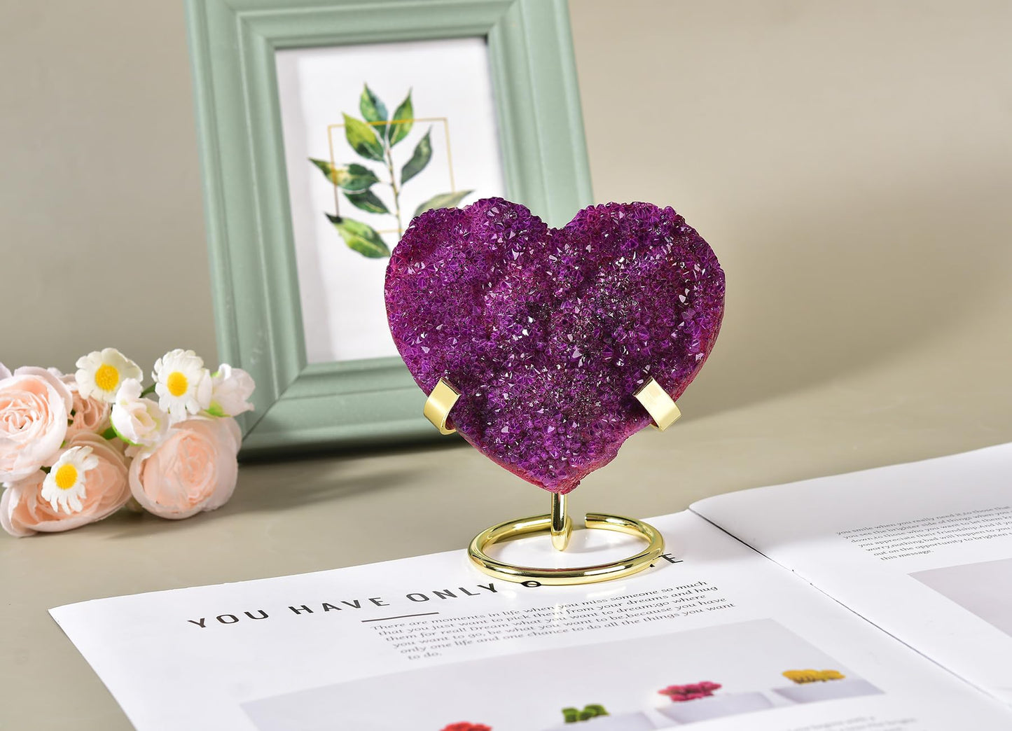 AMOYSTONE Large Heart Crystal Cluster Decorations Stone Meditation Healing Electroplating White Crystal Cluster with Alloy Display Bracket, Purple 3.2-3.6"