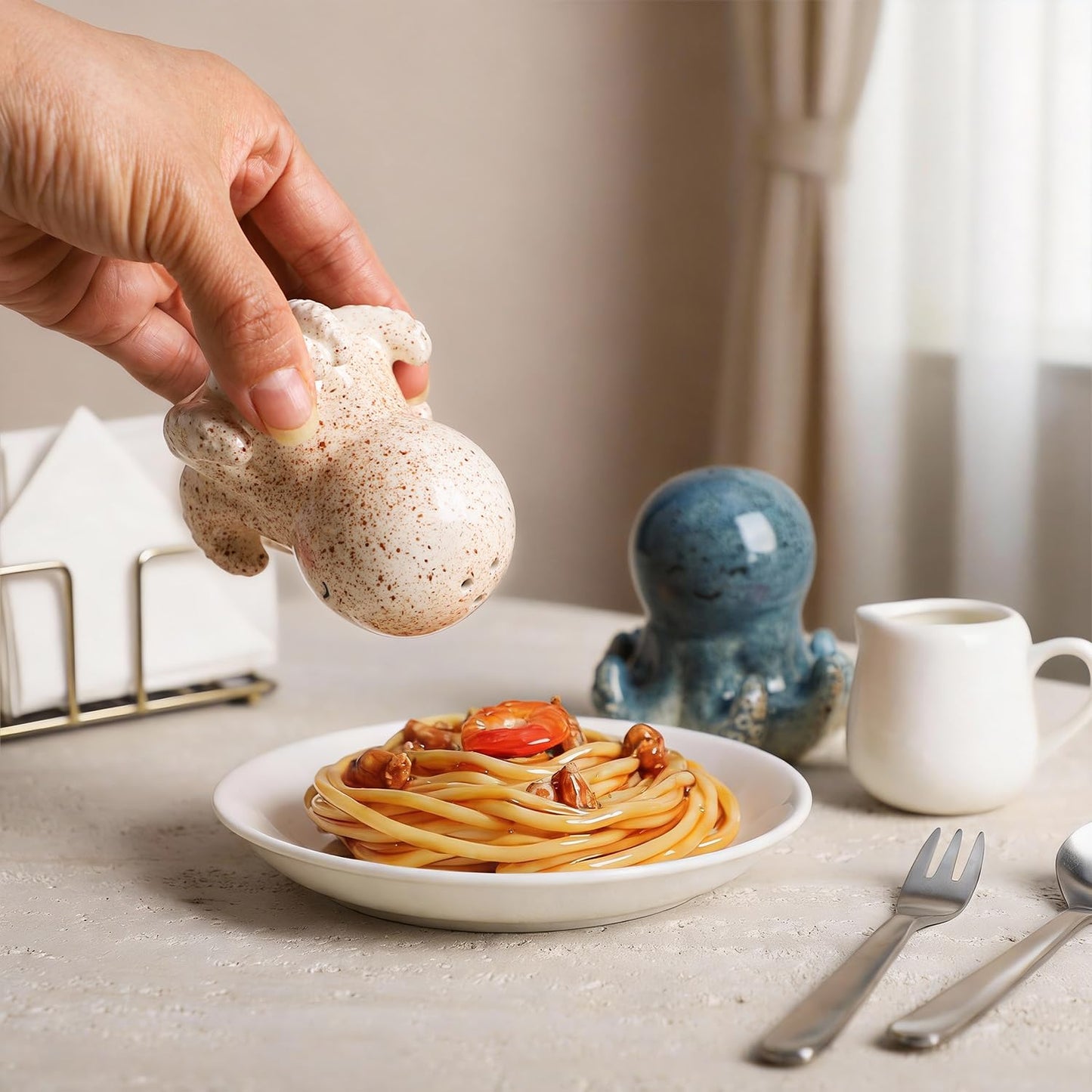 Bicuzat Ceramic Octopus Salt & Pepper Shakers Set, Hand-Painted Sea Animals Salt and Pepper Shakers, 2 PCS Set