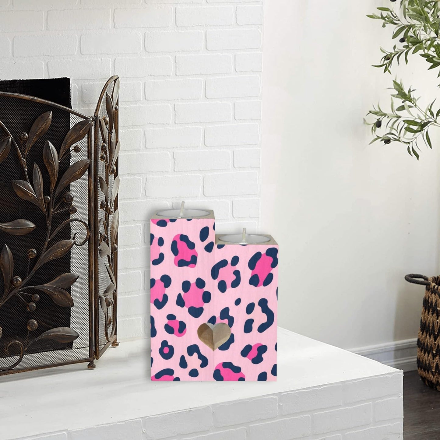 pnyoin Animal Skin Pink Black Candle Holders Gift for Women Wooden Heart Candlestick Personalized Christmas Birthday Graduation Friendship Gifts Home Wedding Dinning Party Decorative