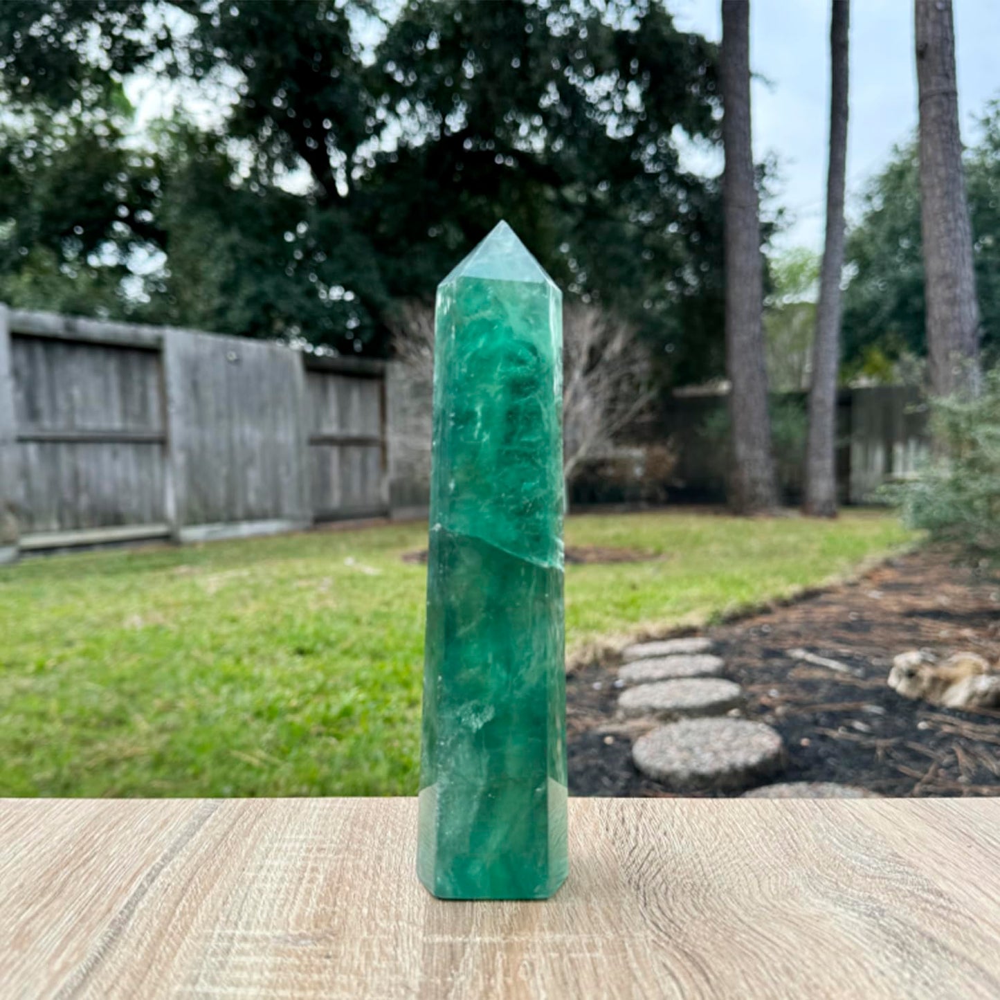 5.9 Inch Green Fluorite Point Wand, Natural Hexagonal Prism Crystal Pillar, Single Point Fluorite Crystal Stick, Reiki Healing Energy Stone, Craft Ornament for Meditation Home Decor Spiritual Gift