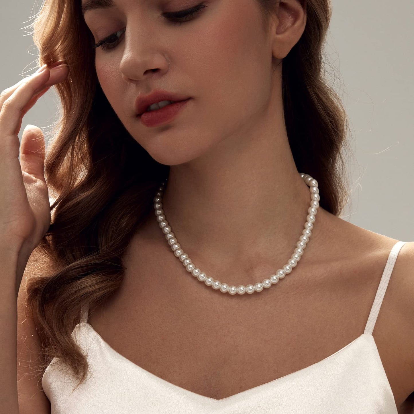Zeffy Pearl Necklace Set for Women, 6+8MM Dainty Round Imitation Pearl Choker Necklace Set of 2, Wedding Pearl Necklace Delicate Jewelry for Women Simple Bridesmaid Jewelry Gifts
