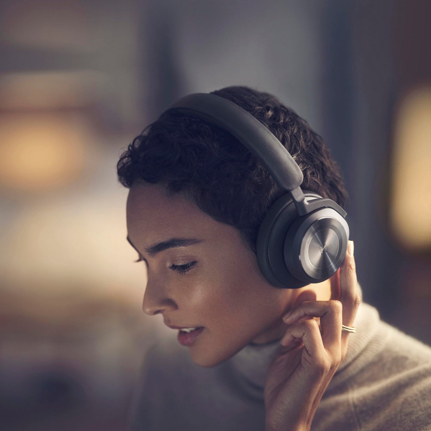Bang & Olufsen Beoplay HX – Comfortable Wireless ANC Over-Ear Headphones - Black Anthracite