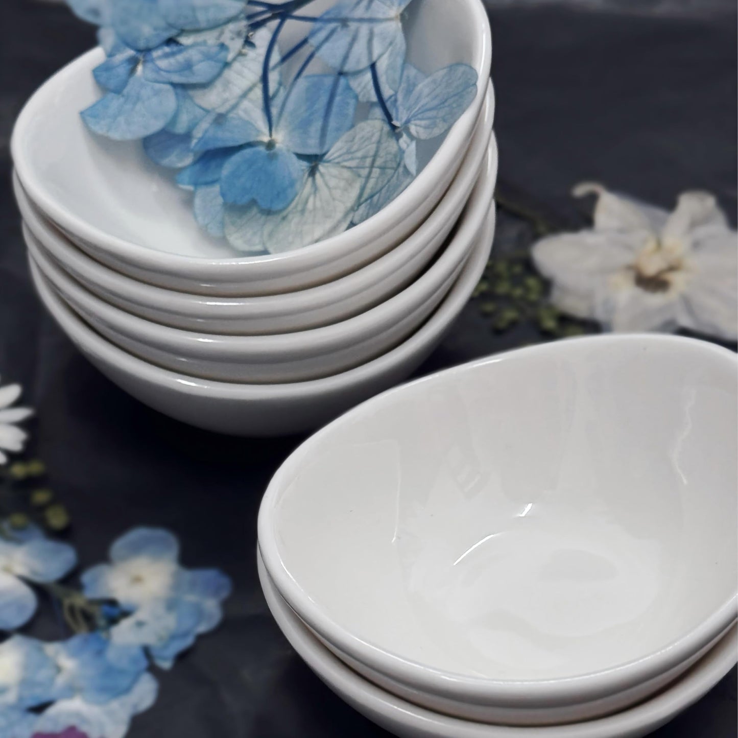 Holitika Soy Sauce Dish - Dipping Bowls Set, White Porcelain Dipping Bowls/Dishes for Soy Sauce, Ketchup, BBQ Sauce or Seasoning- 1 Oz,Set of 6,D1
