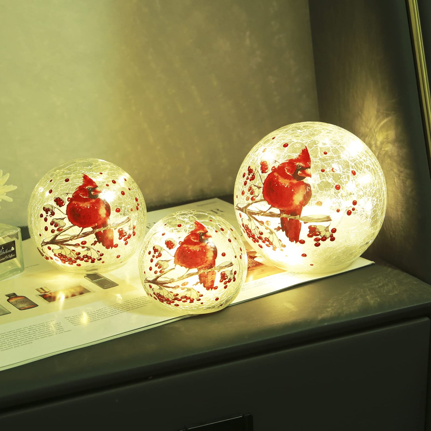 Crackle Glass Ball Cardinal Lamp, Light Up Red Bird Stained Glass Christmas Decor Accent Lamp, Lighted Globe Glass Table Lamp, Orb Cardinal Night Light, Mother's Day Gifts, Led Sphere Desk Lamp