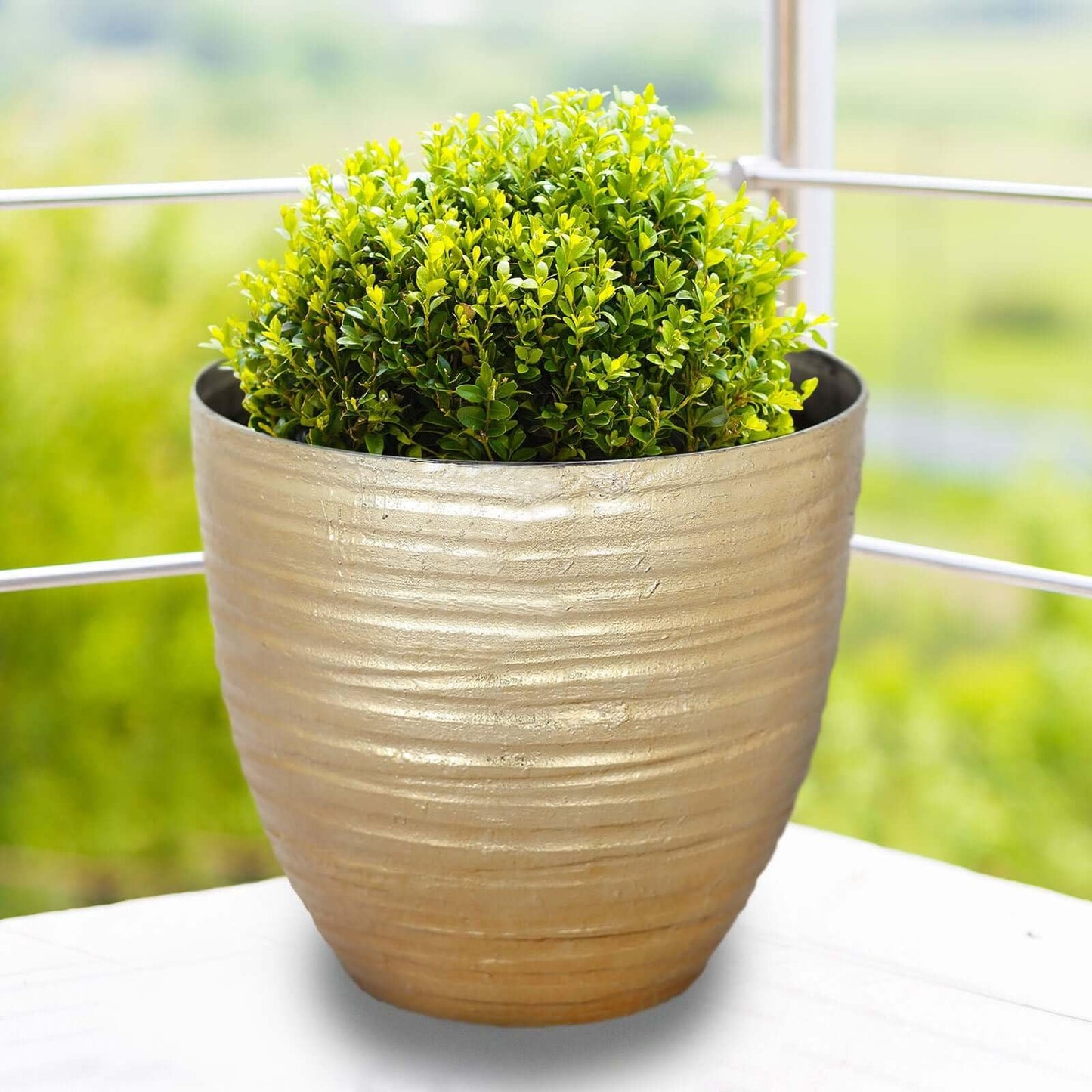 Efavormart 14 inch Large Metallic Gold Round Planter, Statuesque Gilded Flower Pot for Grand Entrances, Luxury Hotels and Glamorous Home Decor
