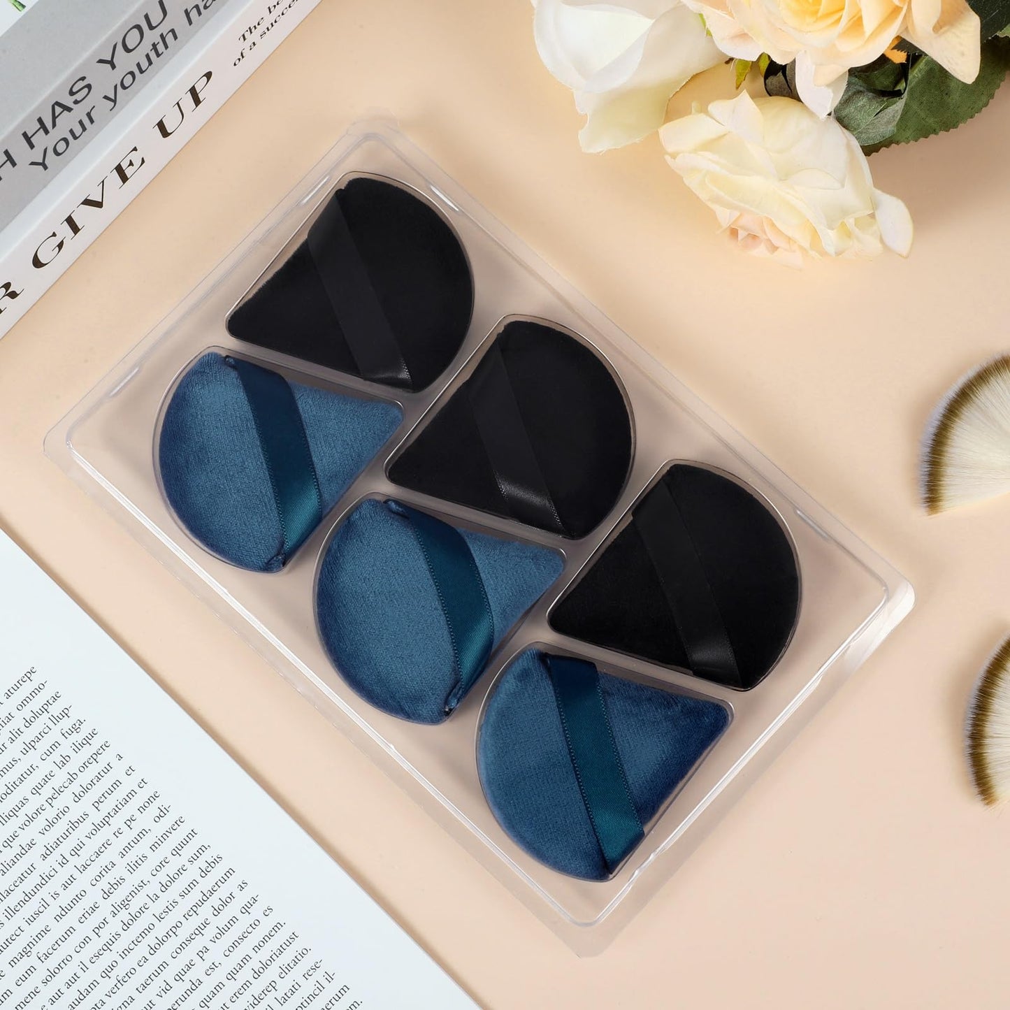 Pimoys 6 Pieces Powder Puff Face Makeup Sponge Soft Velour Triangle Powder Puffs Beauty Sponge Stocking Stuffers for Loose Powder (Black, Pink)