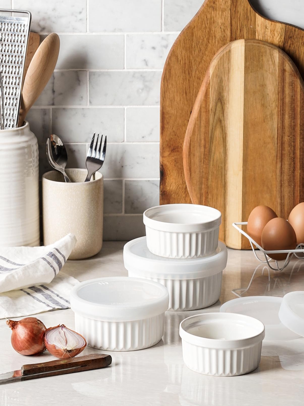 LE TAUCI Ramekins with Silicone Lids, 4 OZ Ceramic Soufflé Dishes, Ramekin Bowls for Crème Brûlée, Dessert, Dips, Oven & Microwave Safe, Set of 4, White