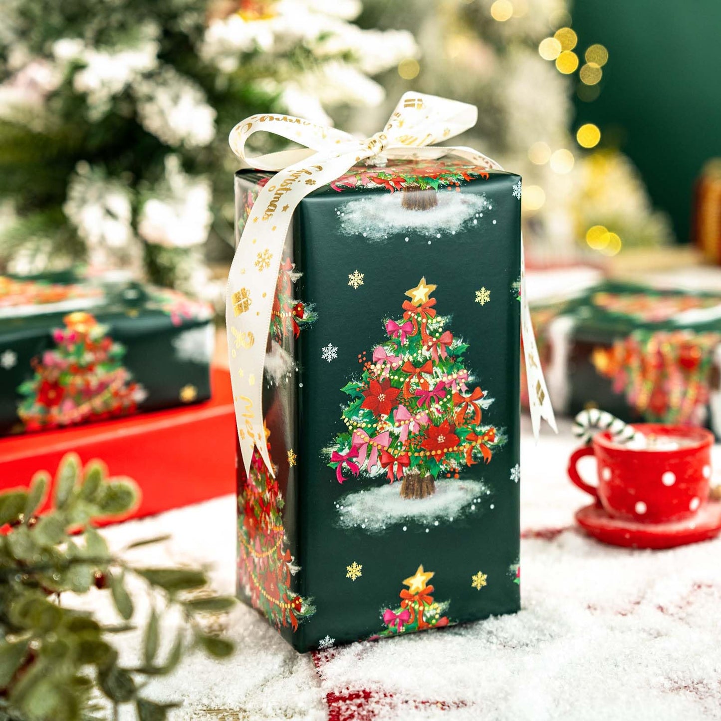Burymento Christmas Wrapping Paper, Reversible Green Christmas Tree with Red Bow Design Gift Wrapping Paper Suitable for Holiday, Mini Roll (17 Inch X 32.8 Feet)