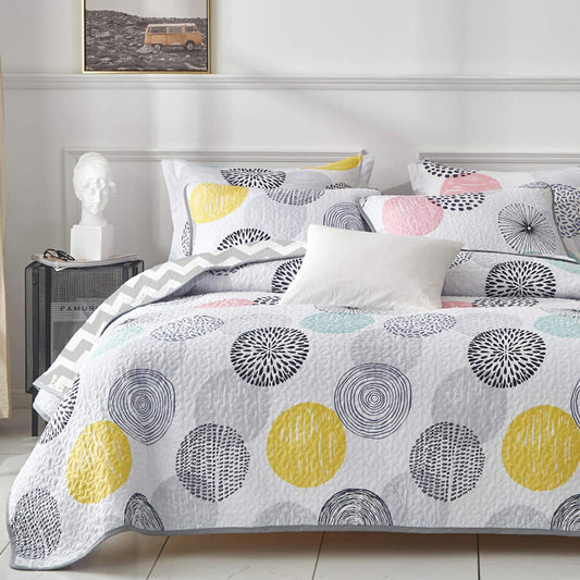 UOZZI BEDDING 3 Piece Reversible Quilt Set Queen Size 90x90 Soft Microfiber Lightweight Coverlet Bedspread Summer Comforter Set Bed Cover Blanket for All Season Pink Yellow Teal Colorful Dots