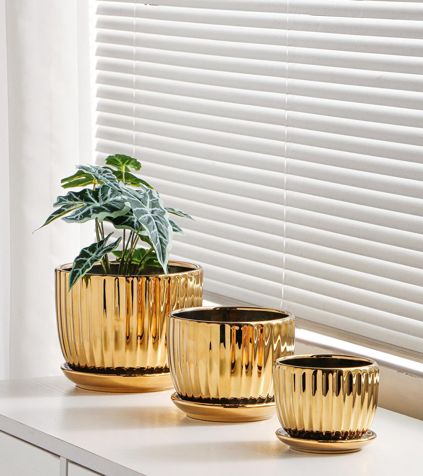 Ton Sin Gold Plant Pots,4.1+5.1+6.5 Inch Ceramic Succulent Planters Set of 3 Mini Indoor Flower Pot with Drainage,Handmade Decorative Ceramic Orchid and Herb Pots(Gold)