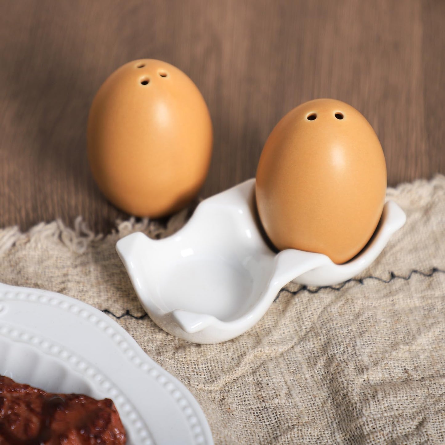Gaolinci Egg Shape Porcelain Salt & Pepper Shakers, Salt Shaker Set with Tray