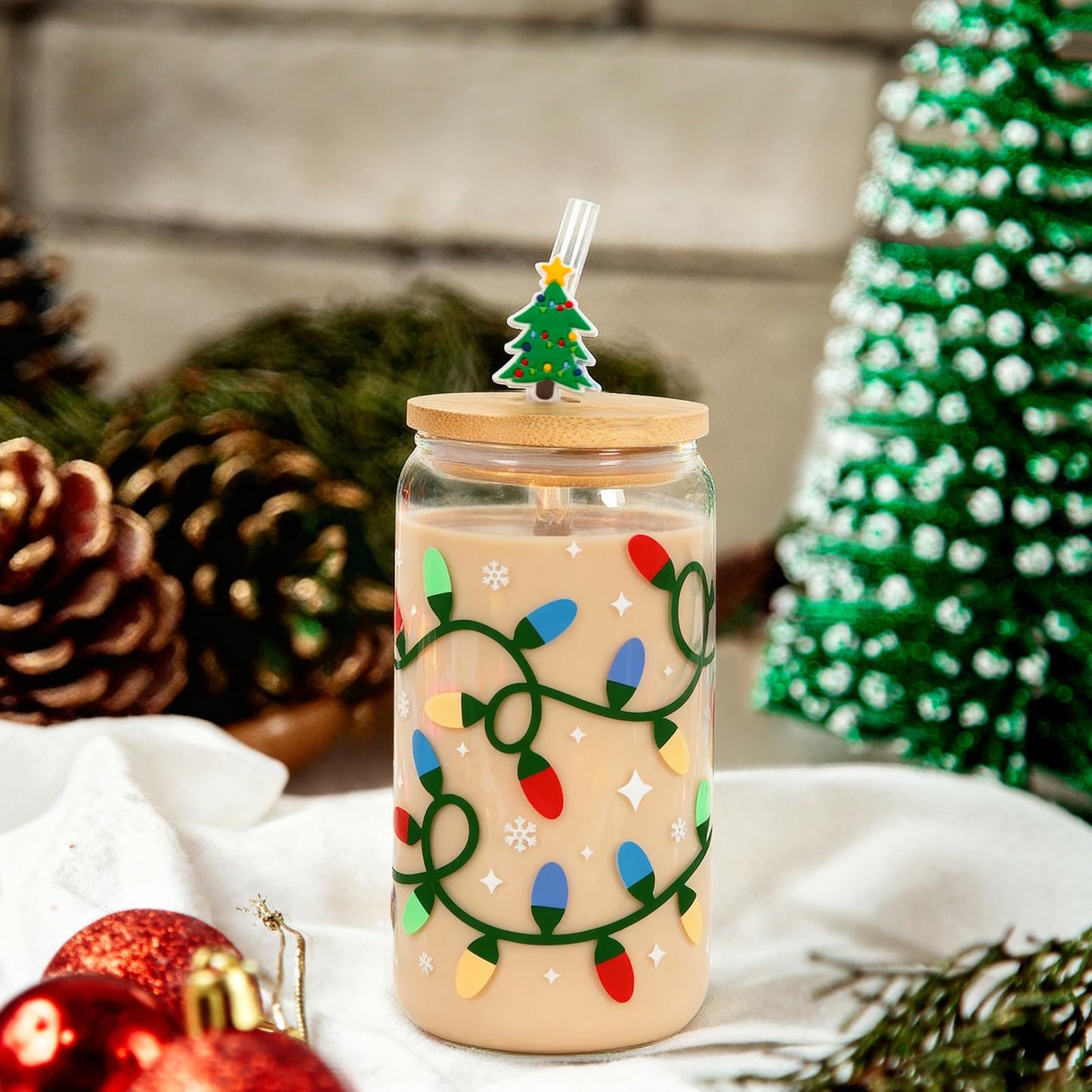Joyseller Christmas Gifts, 18oz Color Changing Christmas Lights Iced Coffee Can Glass, X-mas Glass Cup with Lid and Straw, Holiday Tumbler