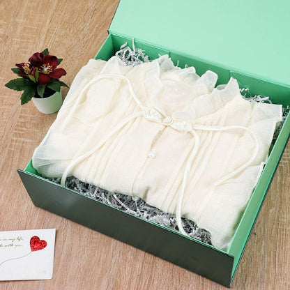 PLINJOY Large Gift Box 13.5x11.8x4.7 Inches, Green Gift Boxes for Presents with Magnetic Closure Lid, Luxury Gift Box Rectangle Collapsible Boxes for Gift Packaging