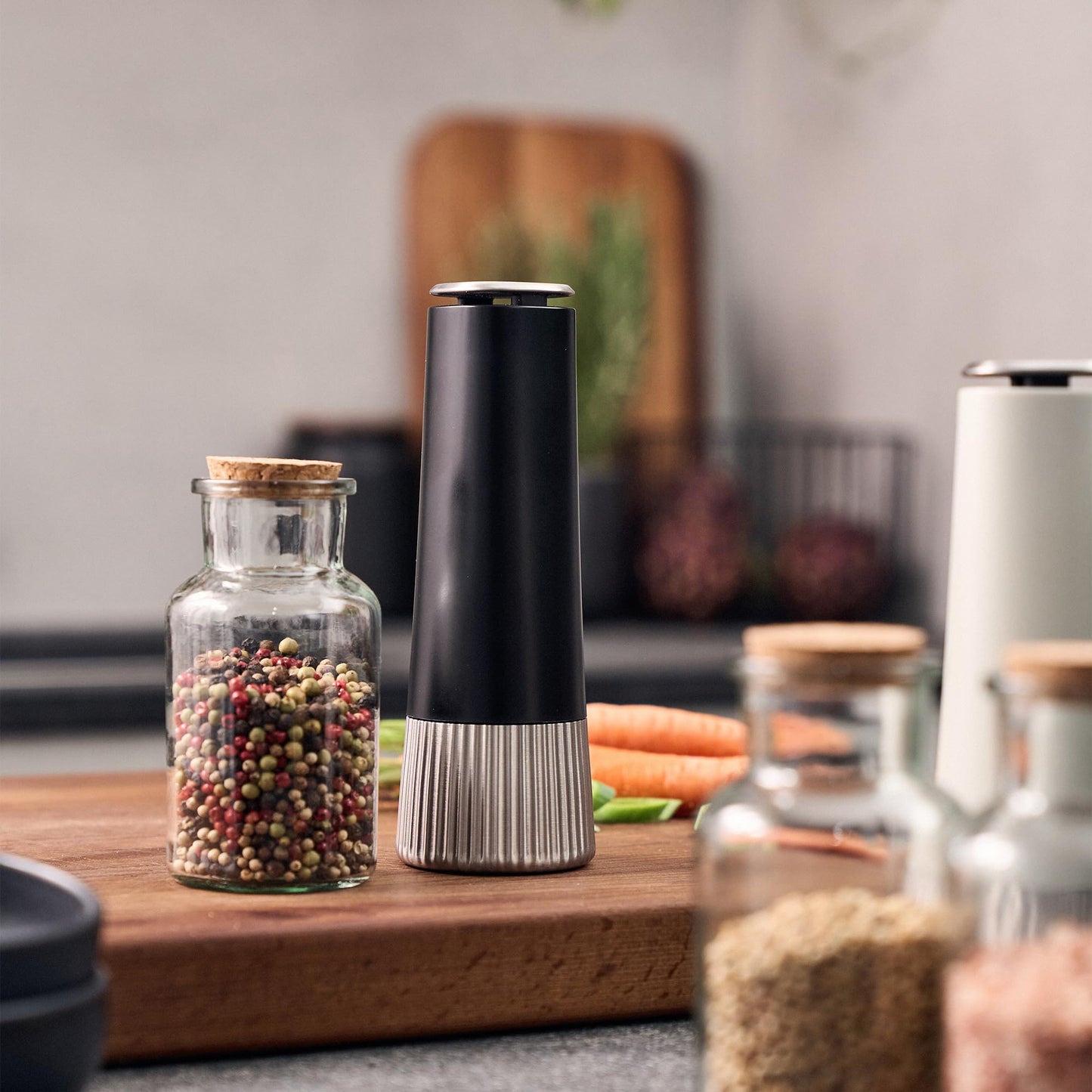 ZWILLING Spices Upside-Down Manual 2-pc Spice Mill Set, Black & Ivory