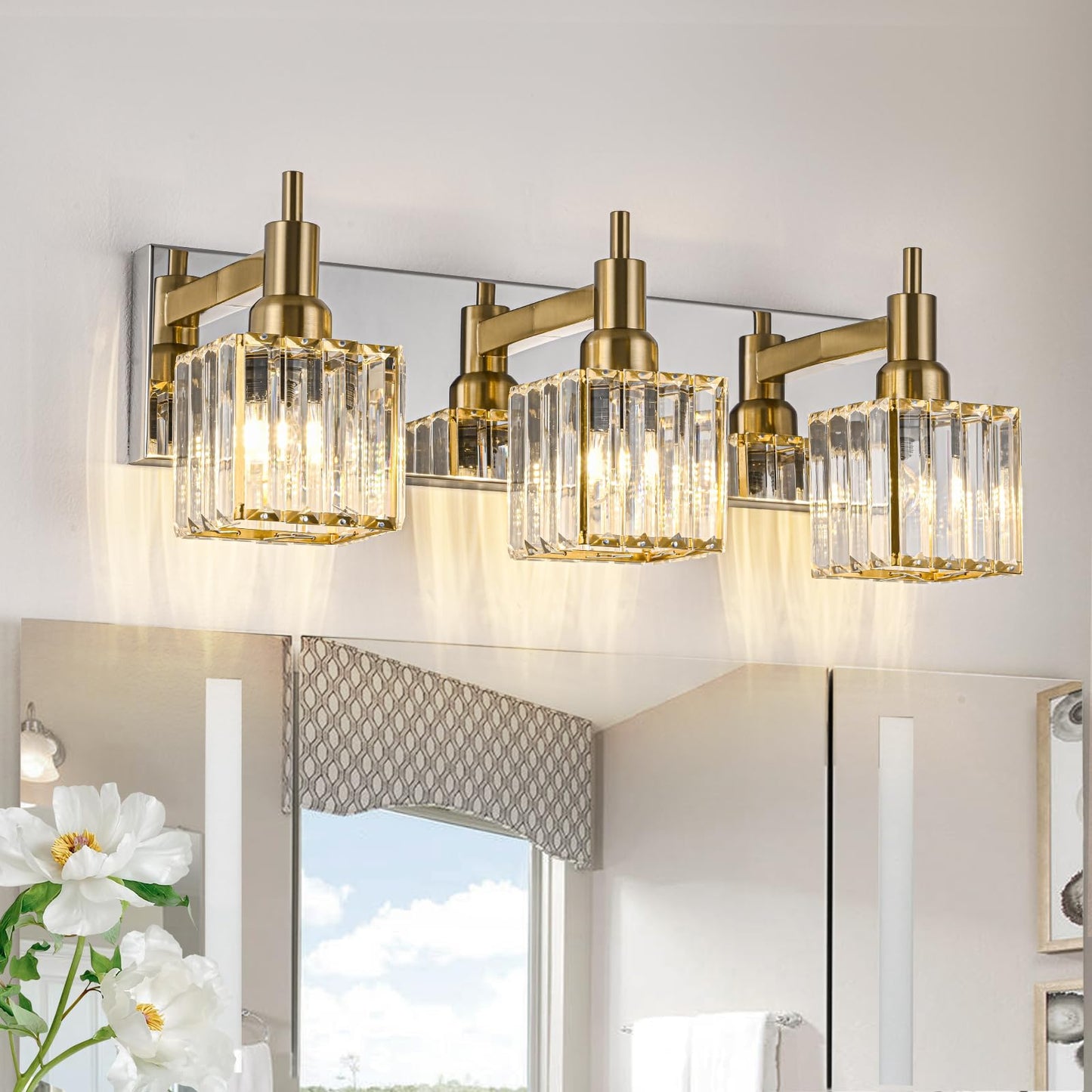 HUOKU Crystal Bathroom Vanity Light Gold Chrome 3-Light Modern Bathroom Lighting Fixtures Over Mirror Square Wall Sconce