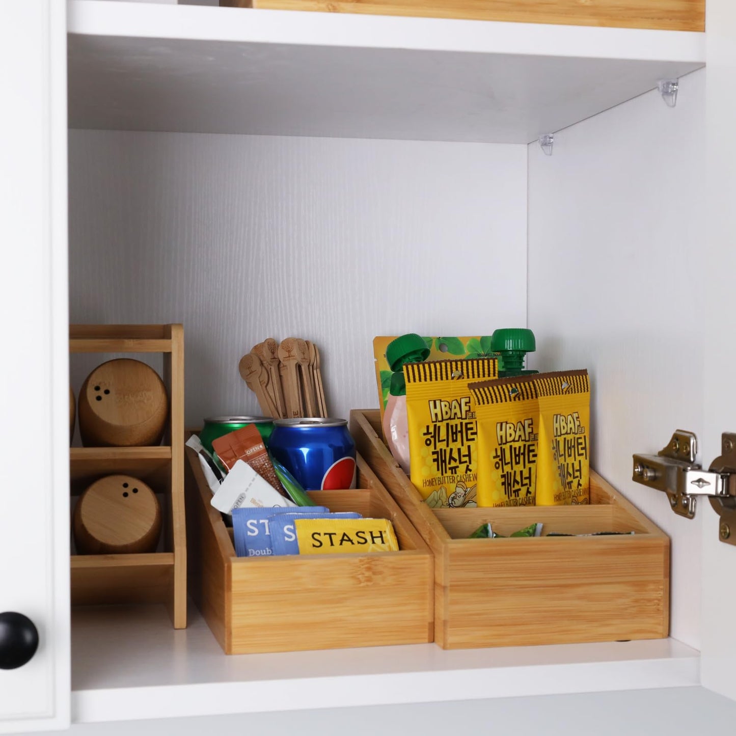 HTB Salt and Pepper Cellar Set With Holder & 2pcs Snack Organizer