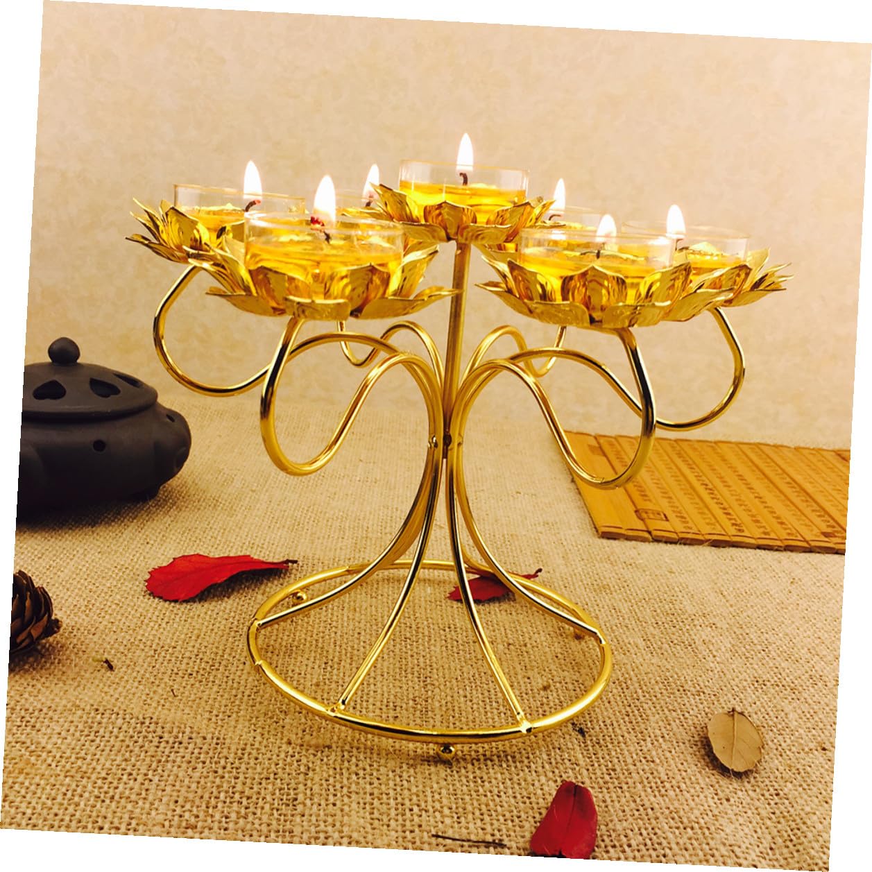 IDEANATEGRATE Golden Alloy Lotus Shape Metal Tealight Candle Holder, Heat-Resistant and Not Easy to Break, for Bedroom and Living Room Furniture Decoration